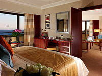 Four Seasons 5*