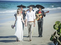 фото Официальная свадебная церемония на пляже (Гавана)  — Куба