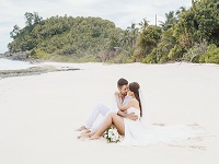 Фото <b>Свадьба на Сейшелах, Ла Диг:</b> выездная свадебная церемония на пляже, Сейшелы